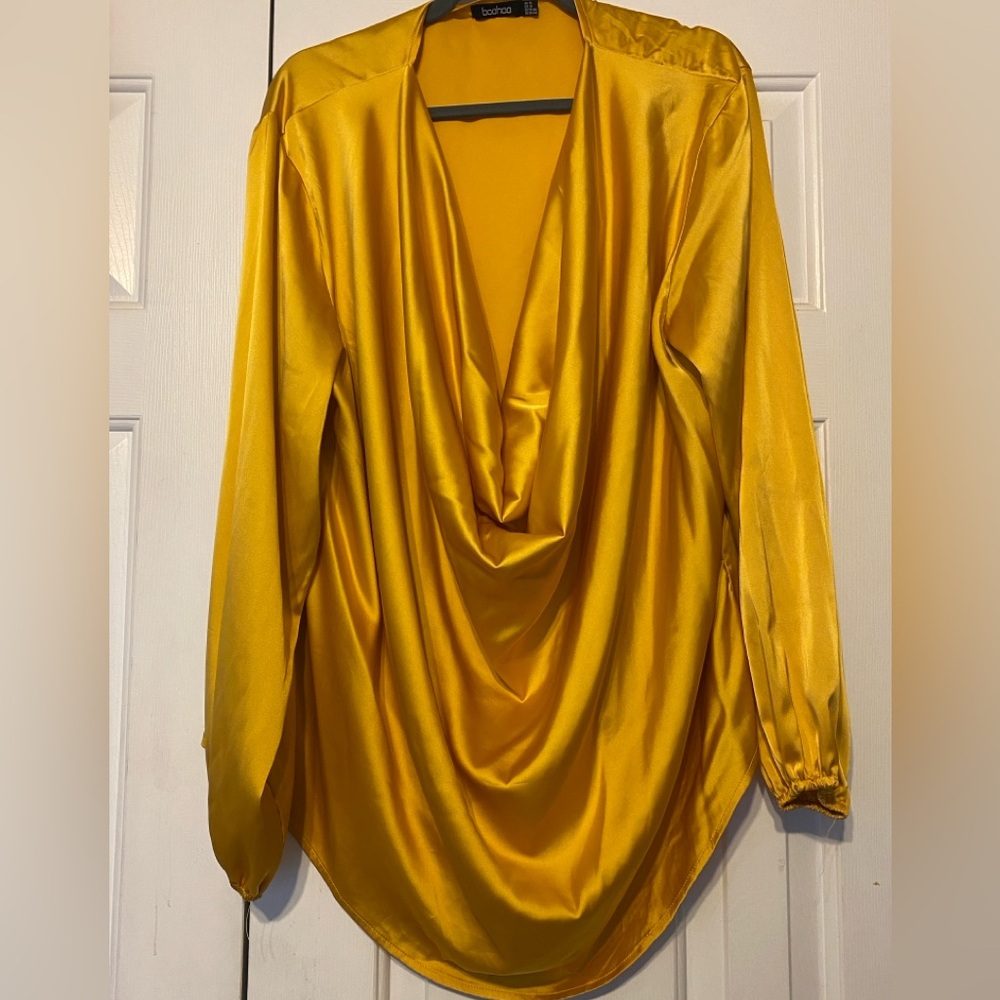Cowl neck top